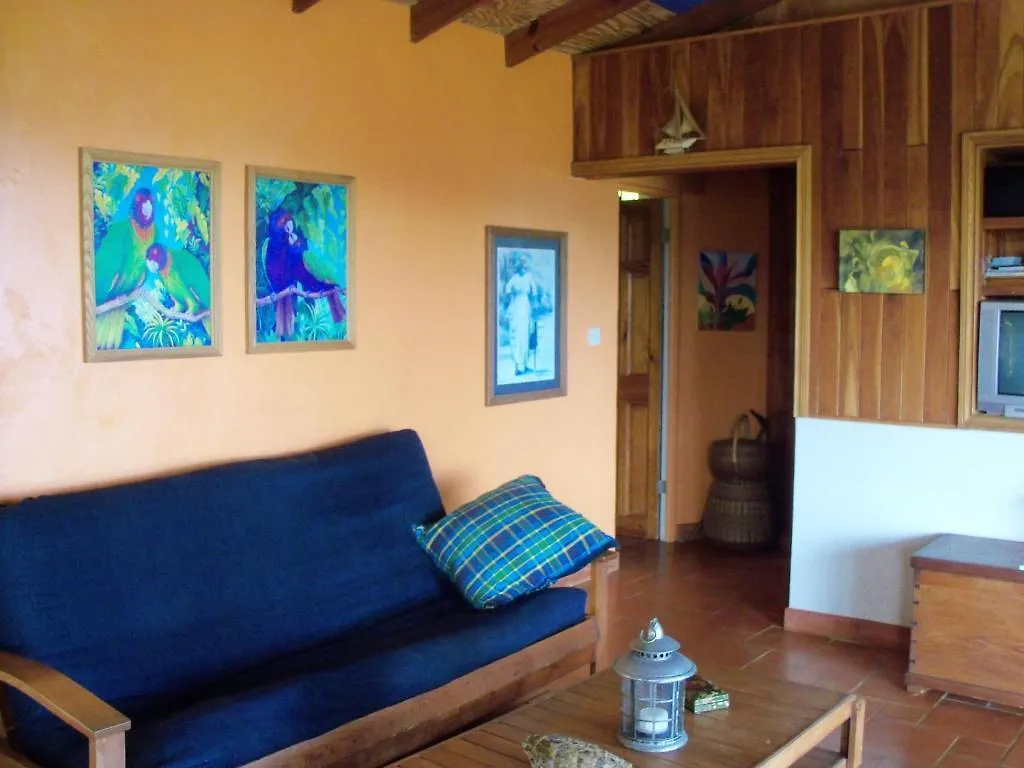 Sea Cliff Eco-Cottages & Gin Distillery Calibishie 0*,